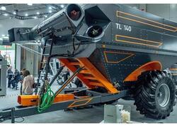 KOBLiK GROUP презентовала новый бункер-перегрузчик с&nbsp;минимально травмирующим шнеком