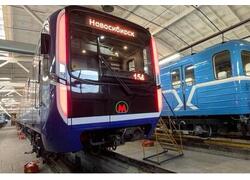 Первый 5-вагонный поезд метро запустили на&nbsp;линию Новосибирского метрополитена